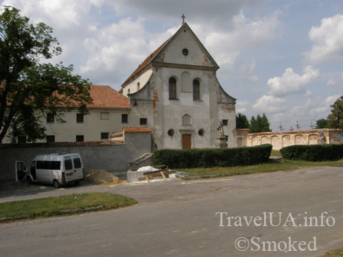 Олесько, Львовская область, монастырь
