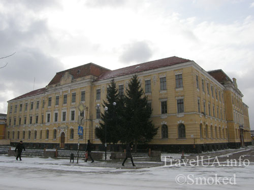 Университет, суд, Самбор, Львовская область